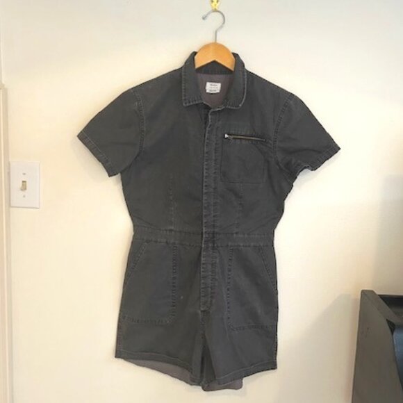 RVCA Women's Zada Utility Jumper in Washed Black- Size Large (fits like a small) - Picture 2 of 9